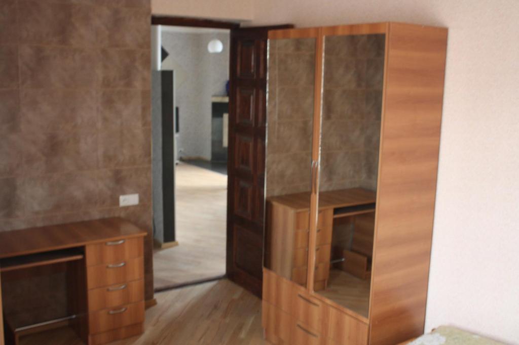 Babilina Hotel Тбилиси Стая снимка