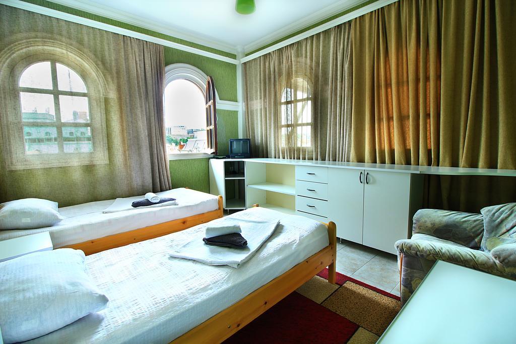Babilina Hotel Тбилиси Екстериор снимка