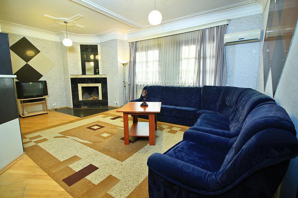 Babilina Hotel Тбилиси Екстериор снимка