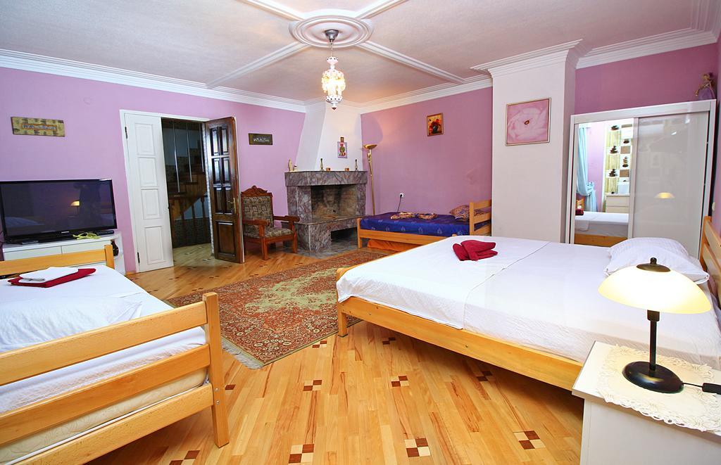 Babilina Hotel Тбилиси Екстериор снимка