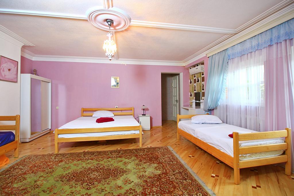 Babilina Hotel Тбилиси Екстериор снимка