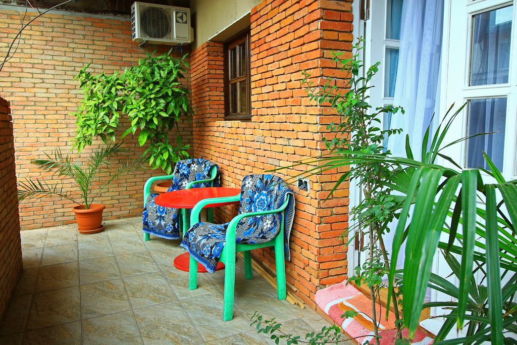 Babilina Hotel Тбилиси Екстериор снимка