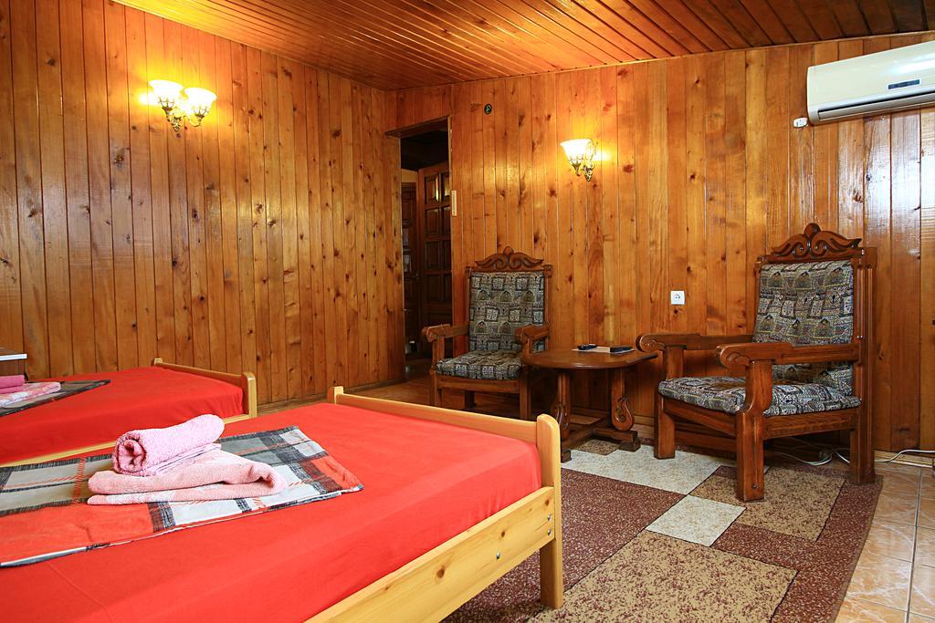 Babilina Hotel Тбилиси Екстериор снимка