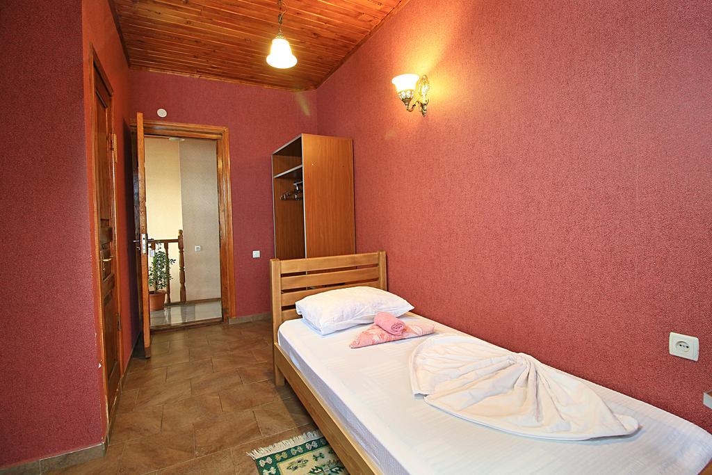 Babilina Hotel Тбилиси Екстериор снимка