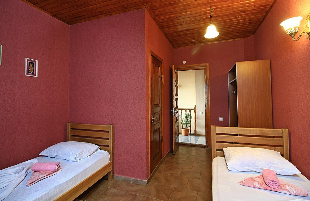 Babilina Hotel Тбилиси Екстериор снимка