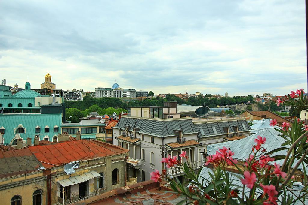 Babilina Hotel Тбилиси Екстериор снимка