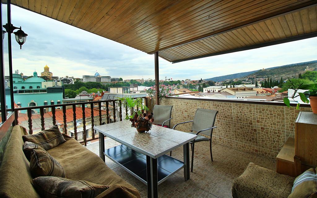 Babilina Hotel Тбилиси Екстериор снимка