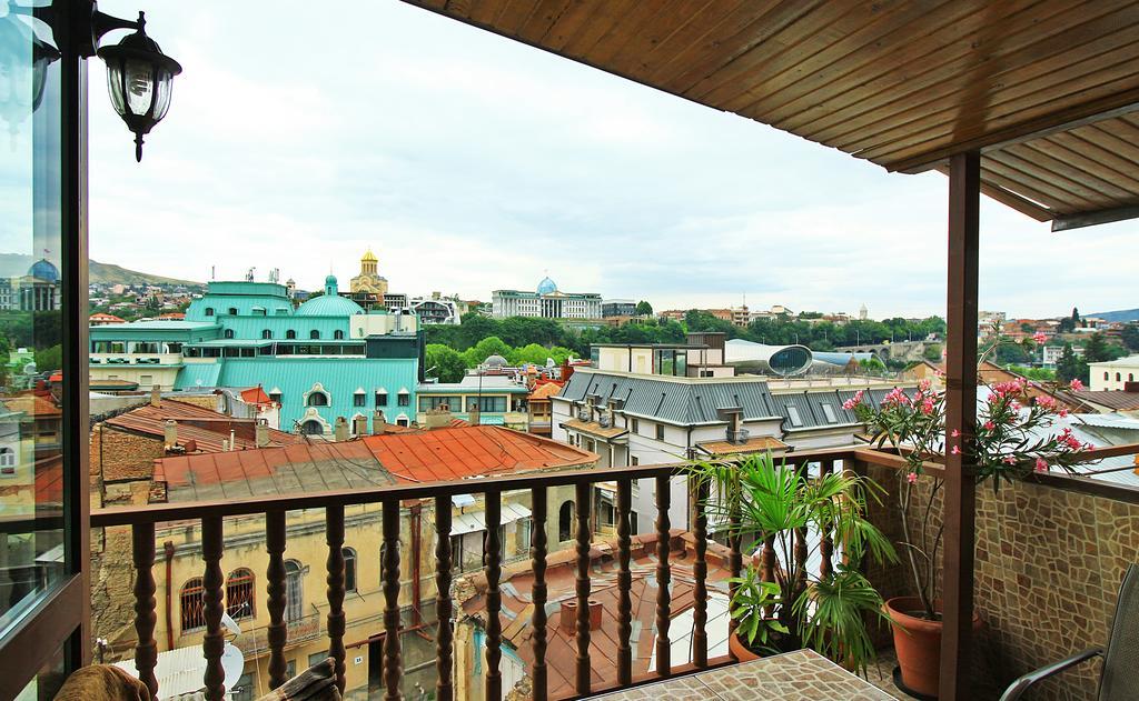Babilina Hotel Тбилиси Екстериор снимка