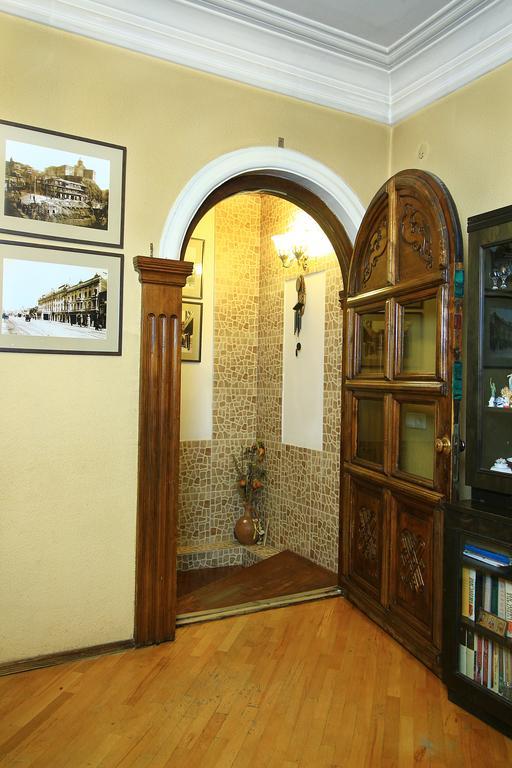 Babilina Hotel Тбилиси Екстериор снимка
