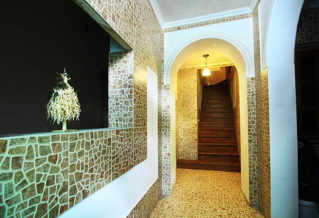 Babilina Hotel Тбилиси Екстериор снимка