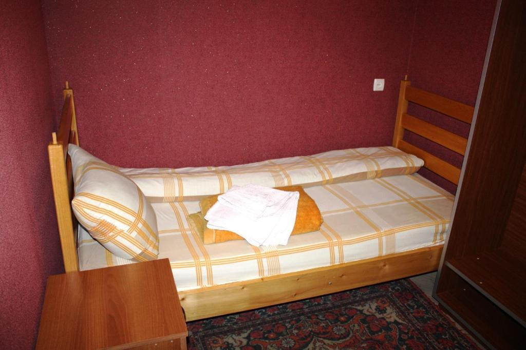 Babilina Hotel Тбилиси Стая снимка